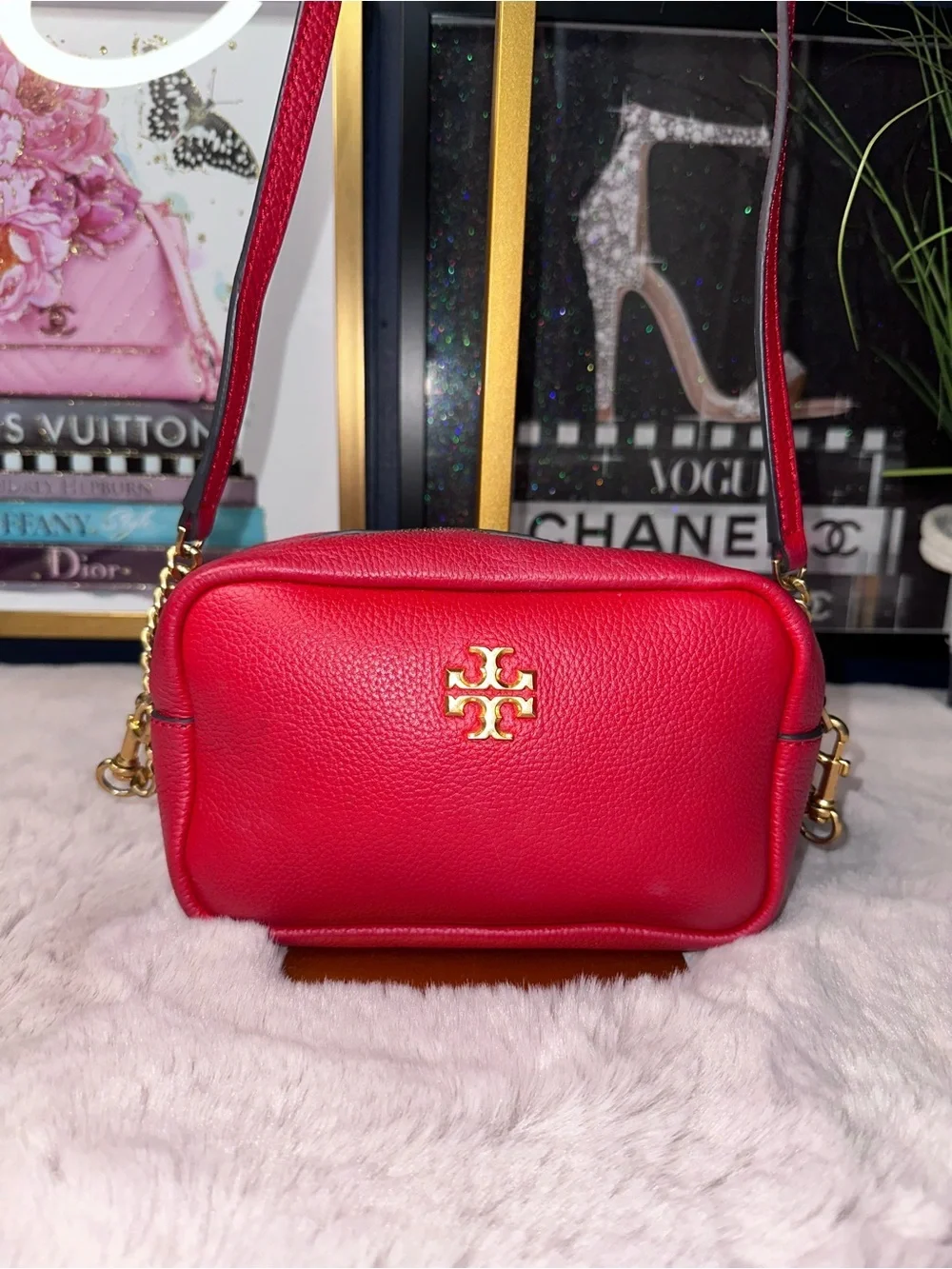 👜 Tory Burch Perry Bombe Mini Camera Bag Crossbody – Red Pebbled Leather